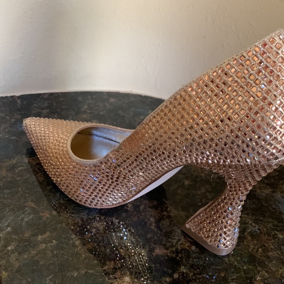 Steve Madden Zans gold pointed toe crystal pumps - Picture 9 of 10